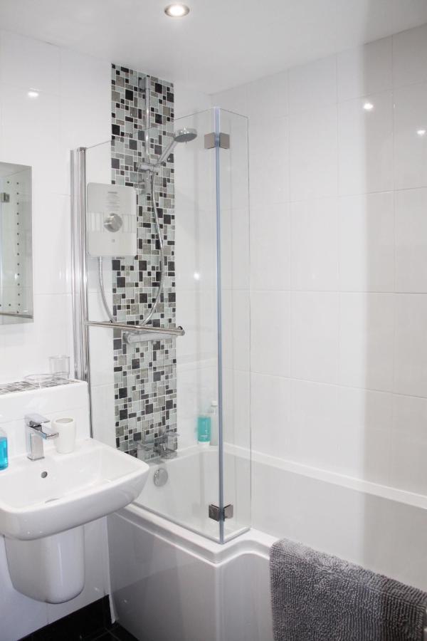 City Centre Town House With Riverside Views And Free Parking 1Bak York Exterior photo